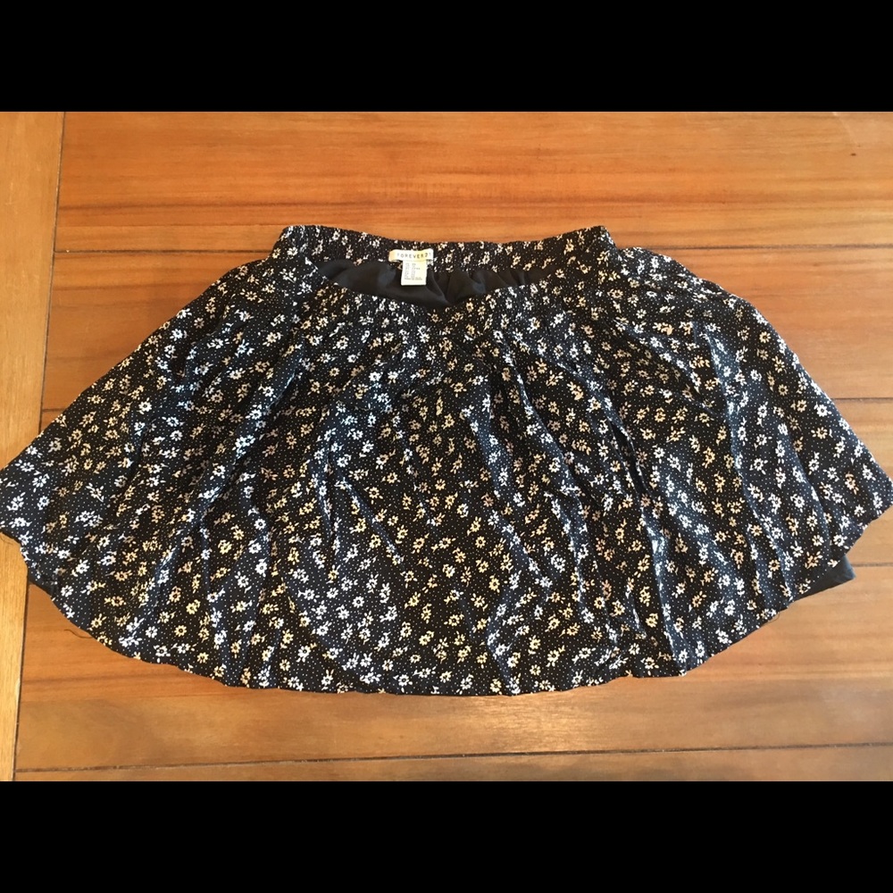 Floral Forever 21 lined skirt